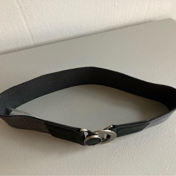 Nine West Black Belt Wide Stretch Woven Fabric Oval Buckle Detail NWT - Picture 6 of 12